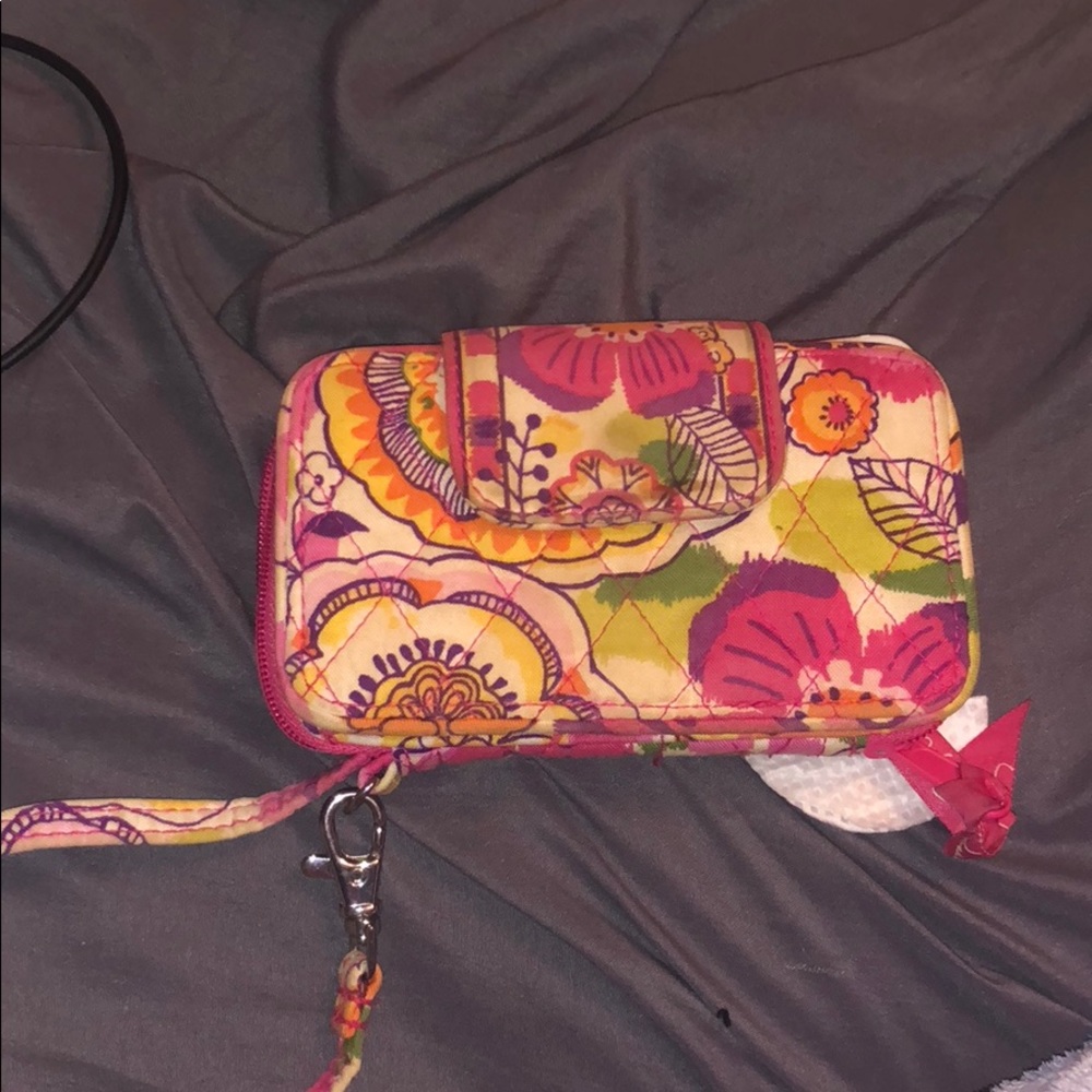 Vera Bradley Wristlet with phone holder